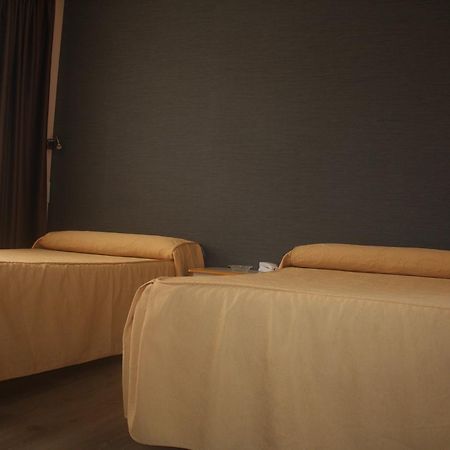 Hotel Lupa Сан-Хуан-де-Пиньера Экстерьер фото